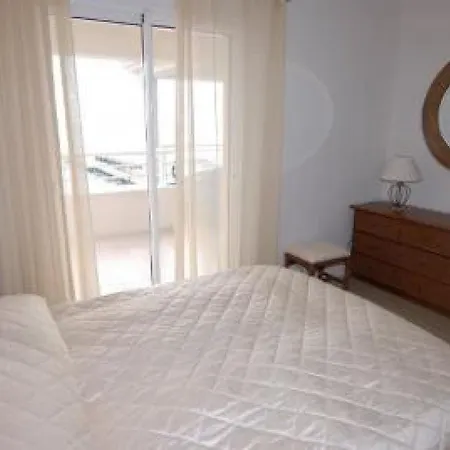 Appartement Stunning Three Bedroom On Seafront In With Panoramic Sea Views 399